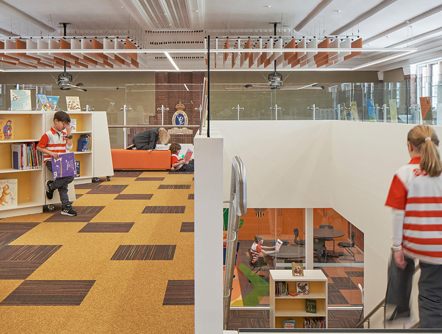 Pardoseli fără ftalați pentru un mediu interior mai sănătos în spațiile dedicate Educației