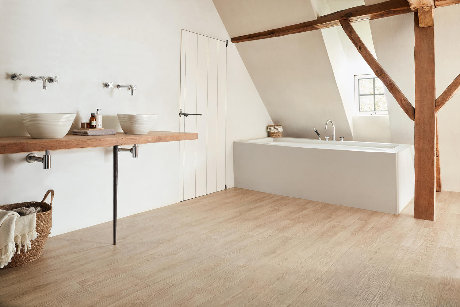 Choosing Laminate Flooring For Your Bathroom Tarkett - Can You Put Laminate Flooring In The Bathroom