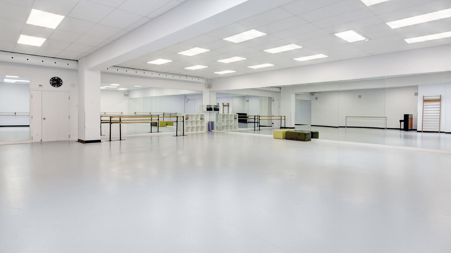 Floors for Dance Studios – Floors for ballet - Indoor sports flooring ...