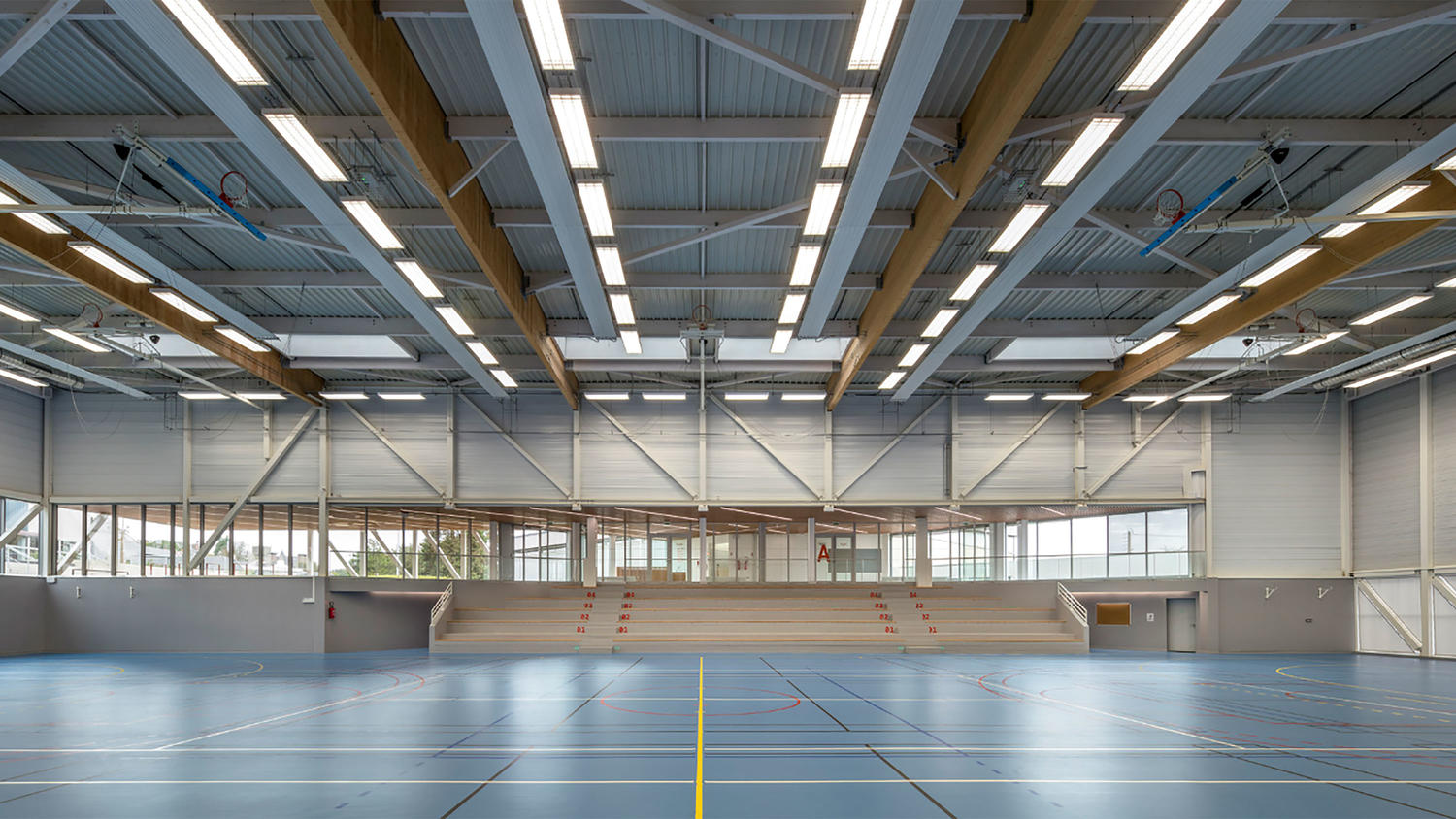 Omnisports Pureplay High Performance Vinyl Sports Flooring Solution Indoor Sports Omnisports Pureplay 9 4 Mm