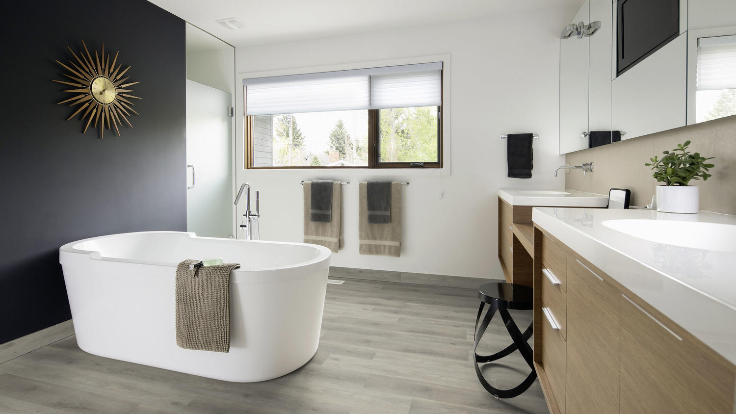 Marche pied design salle de bain