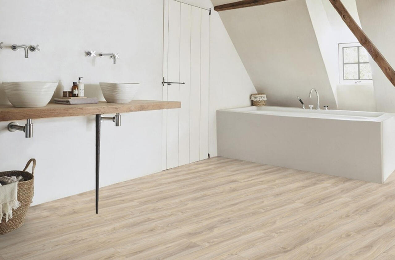 Sol PVC dans la salle de bain