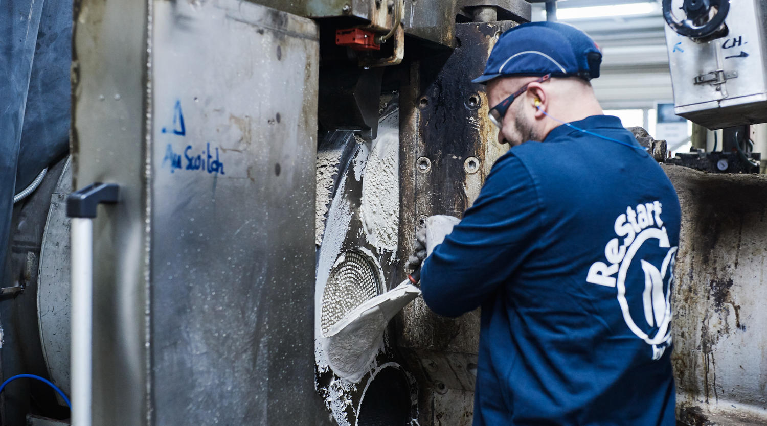 Recyclen om af te handelen met klimaatverandering