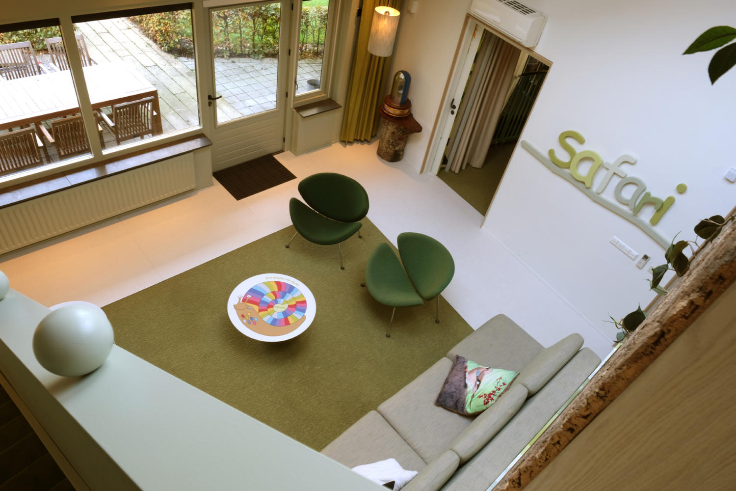 Tarkett levert duurzame iQ Natural PVC vloeren en DESSO tapijt bij Villa Pardoes