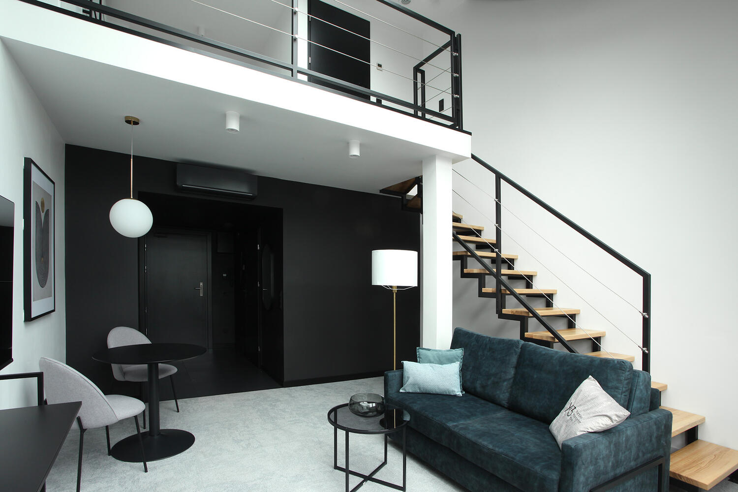 Płytki dywanowe Tarkett Desso Desert w hotelu Saint Martin Residences Poznań