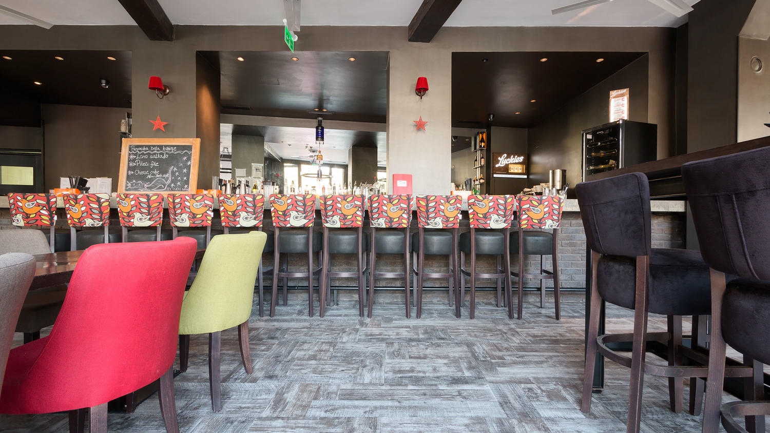 El Gato Negro Restaurant