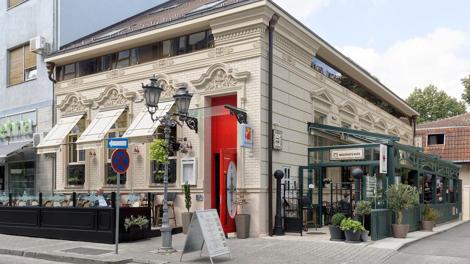 Boutique Macchiato House