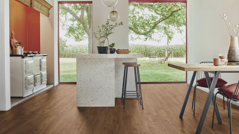 Choosing laminate floors for a kitchen 