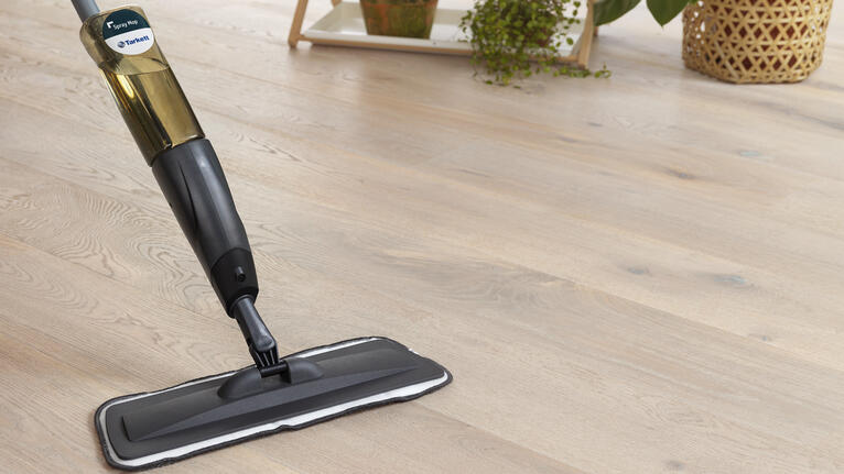 Wood Cleaners to Avoid for Your Wood Flooring