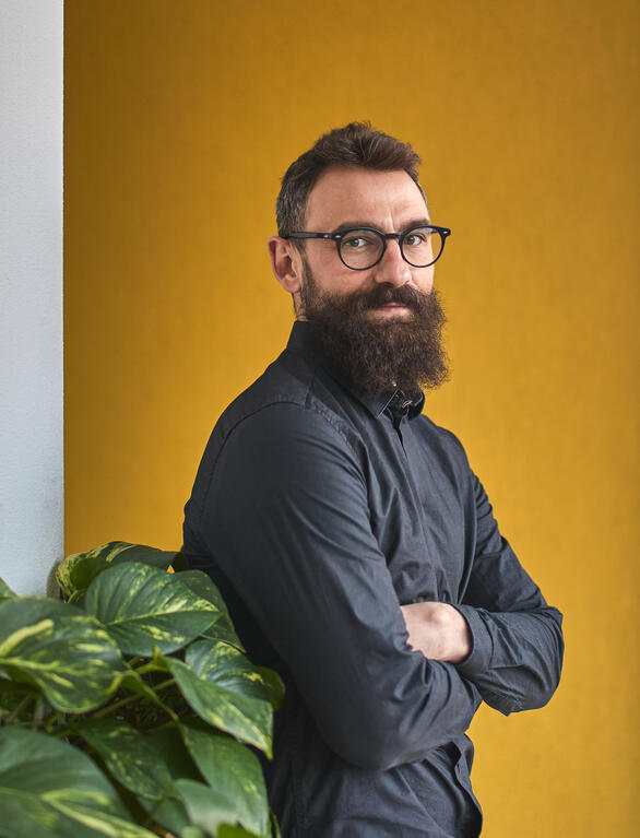 Portrete RE:EDU - Chipurile de dincolo de cortină: Alexandru Drăguț