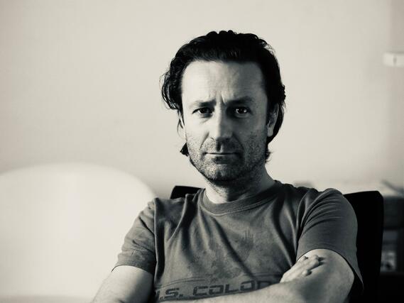 Moderator și modelator de dialog: Discuție cu Dragomir Drăgan despre oglindirea arhitecturii în educație, dar și a educației în arhitectură