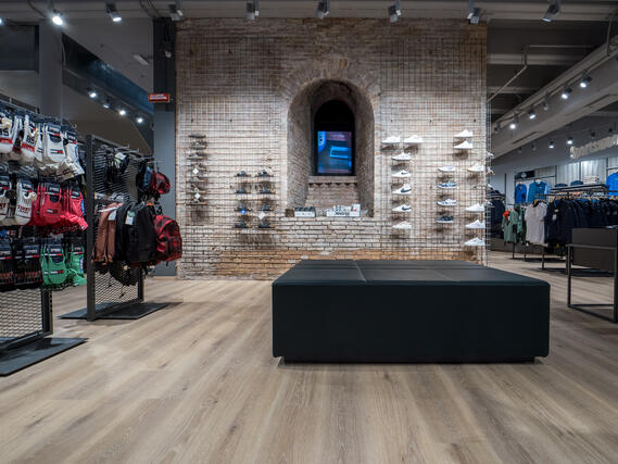 Adidas padova outlet store