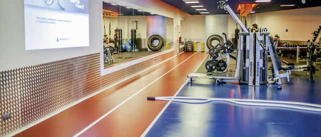 Fitnessruimte in de sportschool